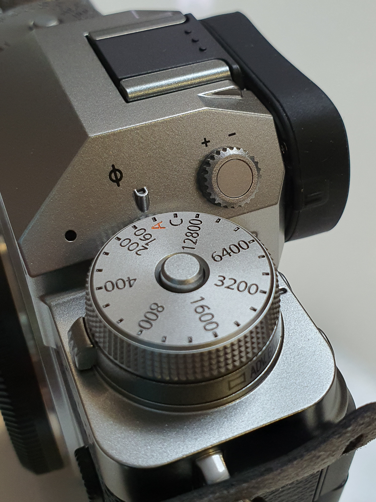 Fujifilm X-T4: Erster Eindruck und Unboxing