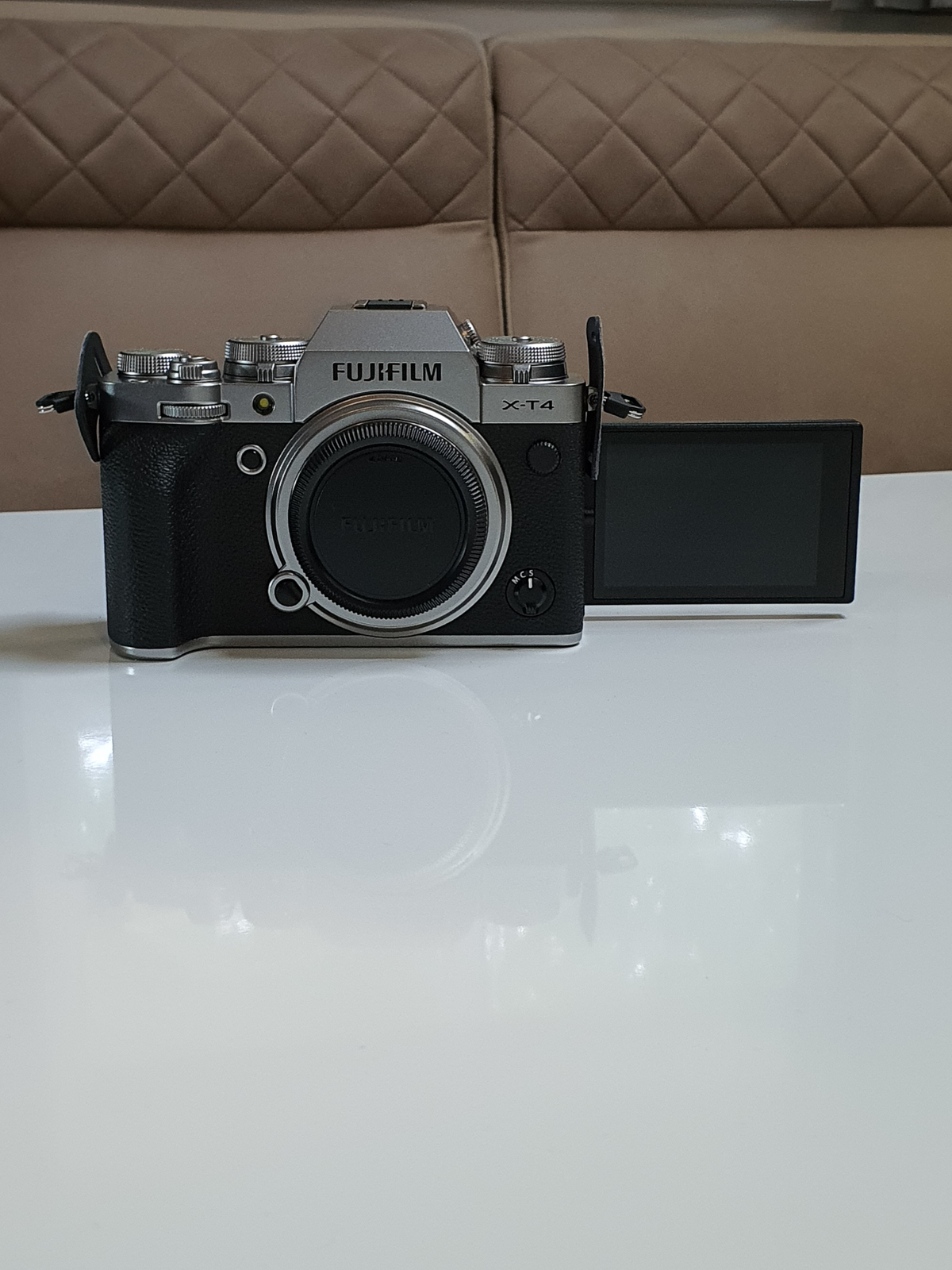 Fujifilm X-T4: Erster Eindruck und Unboxing