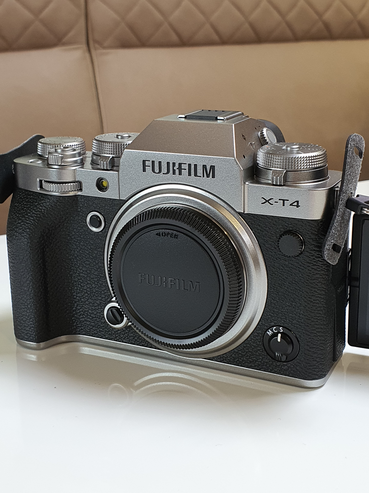 Fujifilm X-T4: Erster Eindruck und Unboxing