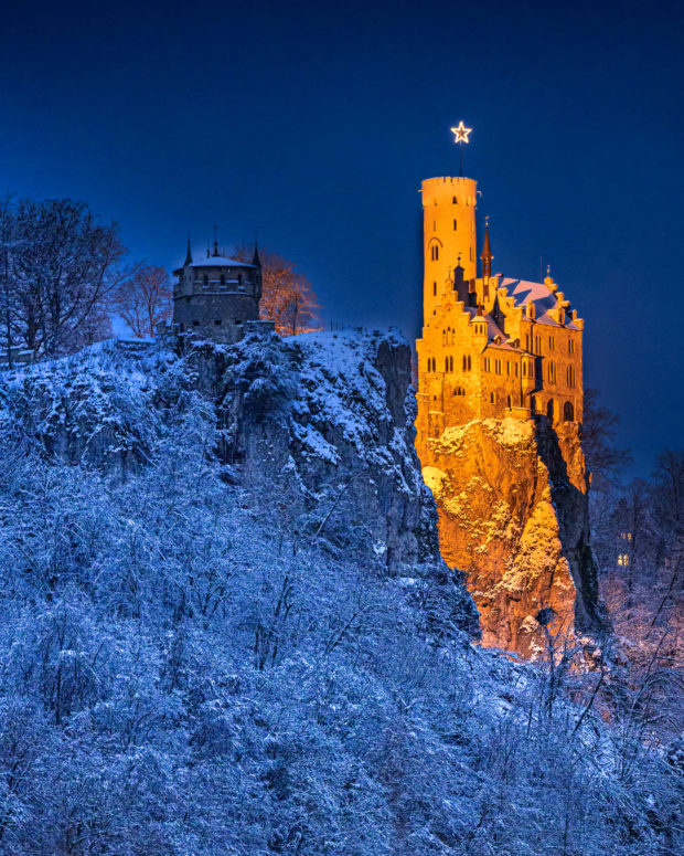 Schloss Lichtenstein im Schnee Milchstrasse-Schwarzwald